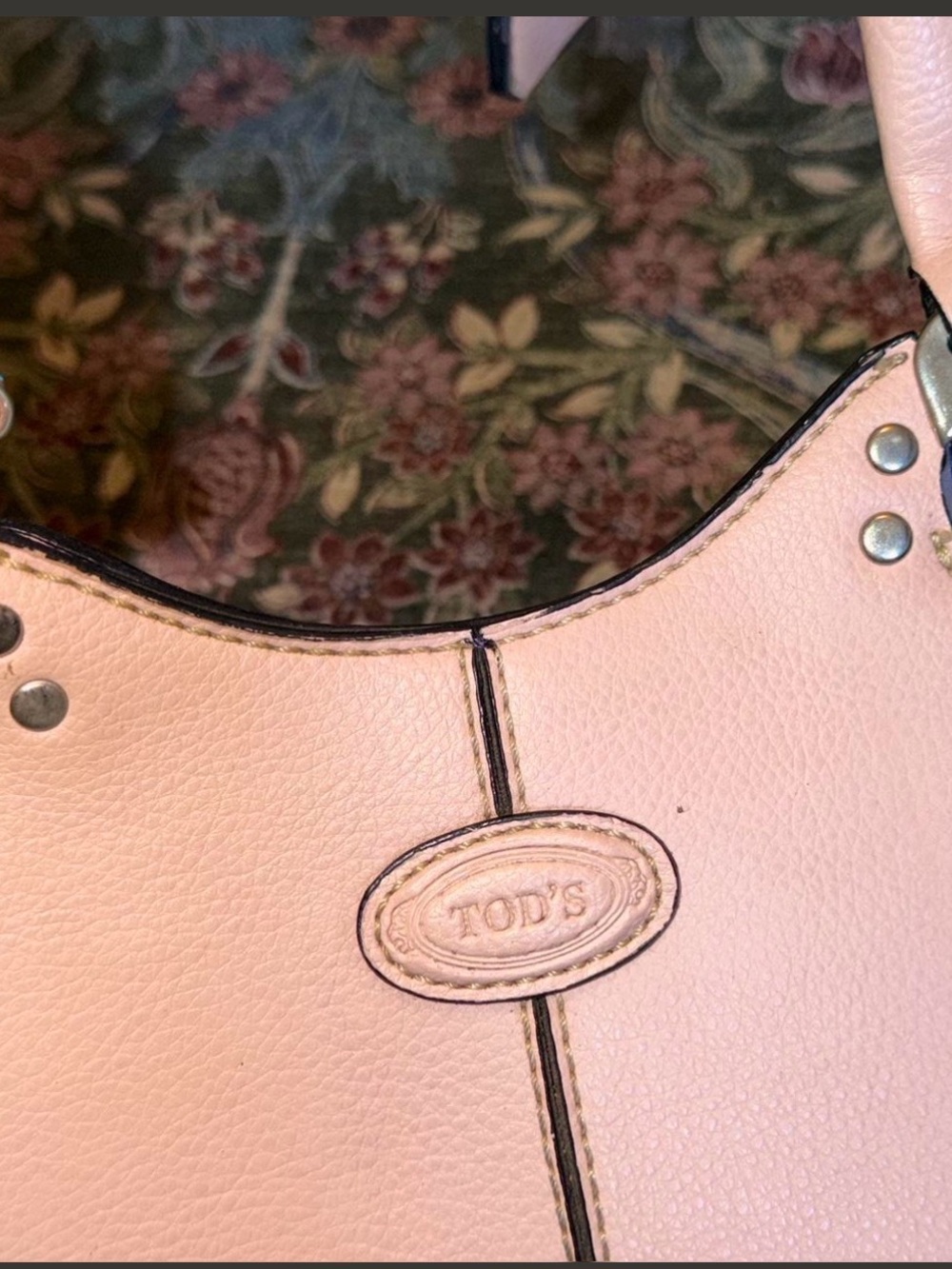 Tod's vintage Pink Leather Shoulder Bag with silver Accents - Picture 2 of 6